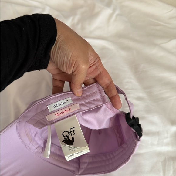 Off White Lilac Lavender Light Purple Cap